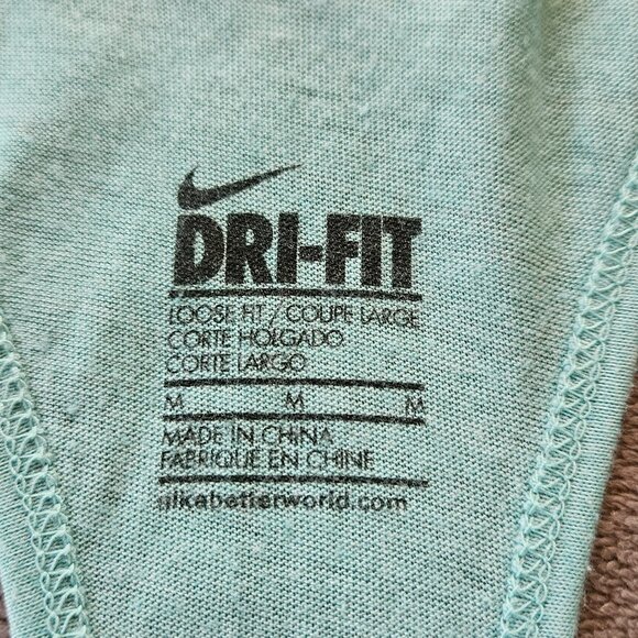 Nike Dri-Fit Women's Turquoise Tank Top - Size Medium - Picture 6 of 8